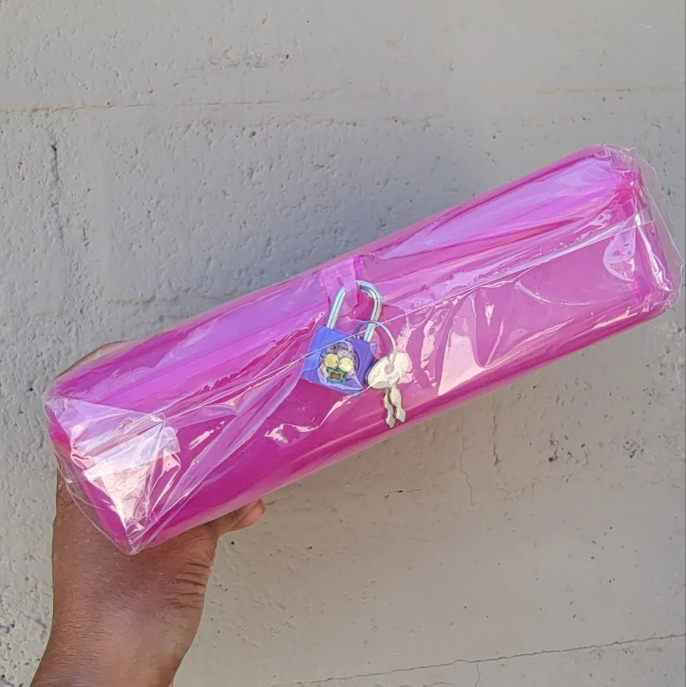 Super *RARE HTF* NIP SANRIO never been open Mole A la Mode pencil box